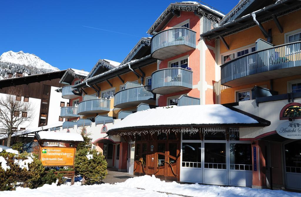 Sporting Aparthotel サン・マルティーノ・ディ・カストロッツァ エクステリア 写真