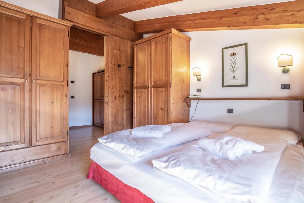Sporting Aparthotel サン・マルティーノ・ディ・カストロッツァ エクステリア 写真